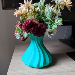 vase_flowers.jpg Free STL file Flower's vase・3D print model to download
