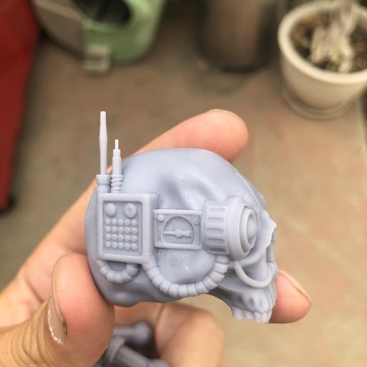 Servo Ammunition Servant Skull Display Figure