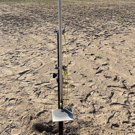 IMG_1918.jpeg Remix: Plataforma de lanzamiento del soporte del altavoz