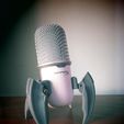 IMG_2339.jpg Adjustable + editable microphone stands