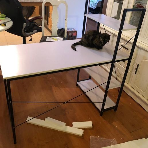 Wooden and tubular steel scale desk - 3D model önizlemesi