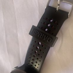 IMG_0901.JPG Fichier STL gratuit retenue de bracelet montre Garmin Forerrunner・Design à télécharger et à imprimer en 3D