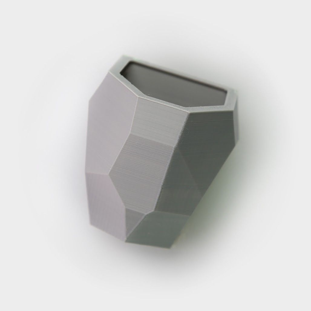 Faceted_Wall_Planter.jpg Download free STL file Faceted Modular Wall Planter • 3D printable object, 3DBROOKLYN
