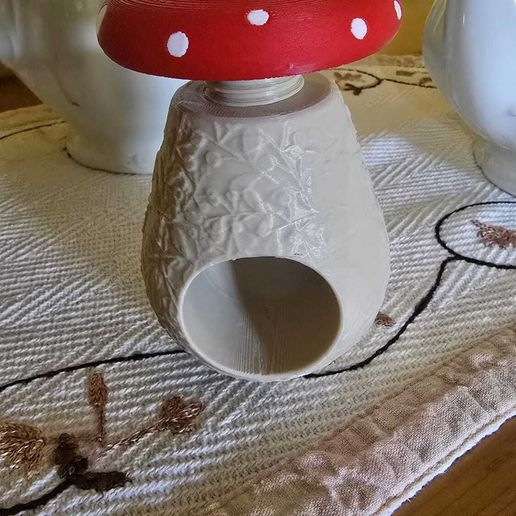 CASCANUECES1.jpeg Casse-noisette en forme de champignon