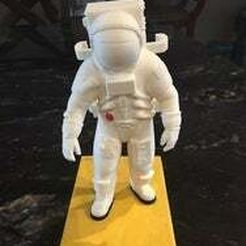 IMG_1661.JPG Télécharger fichier STL gratuit Astronaute iPhone 6S holder • Objet pour impression 3D, chichirod