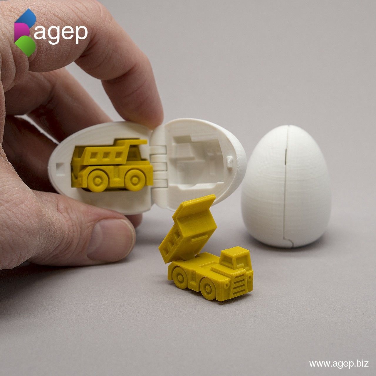 surprise_egg_truck_instagram_new.jpg Archivo STL gratuito 3D Printable Suprise Egg #1 - Tiny Haul Truck・Objeto imprimible en 3D para descargar, agepbiz