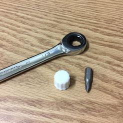 Photo_Mar_28_8_48_49_PM.jpg Archivo 3D gratis 1/4" drive bit thumb wheel・Objeto de impresión 3D para descargar