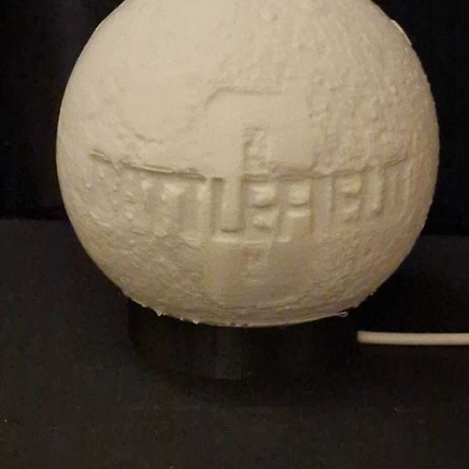 WhatsApp-Image-2025-11-04-at-01.31.18_4f49b60d.jpg 🎮 Battlefield 6 & Call of Duty Lithophane Globe Set | STL Files | Separate Base + Globe | Fits 001 Puck Light | Commercial Licence