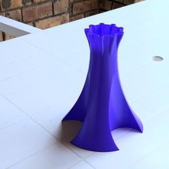 Nuke_Vase_v6.jpg STL-Datei Tripod Flower vase kostenlos herunterladen • Vorlage für den 3D-Druck, PRAN3D