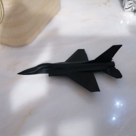 WhatsApp-Image-2021-12-13-at-19.46.49-3.jpeg f-16 aircraft