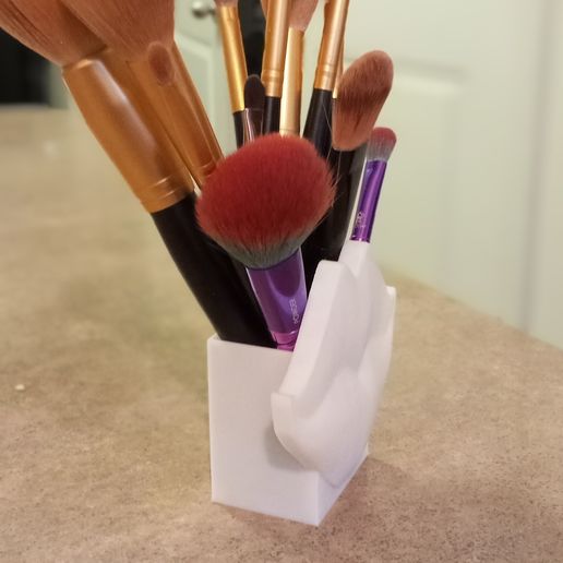 Download STL file makeup brush holder • 3D printing model • Cults