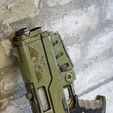 IMG_7817.jpg War Hammer 40 K Handgun