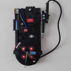 ©eeccoe 3D file Ghostbusters Proton pack Clock・3D printing design to download, Ryco