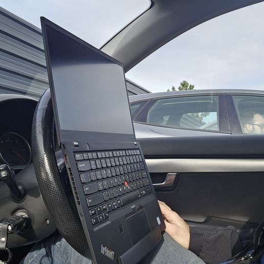 Steering Wheel Laptop Holdernull