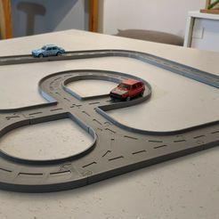 PXL_20230327_144952532.MP-Large.jpg Build and Play track for 1:65 diecast cars