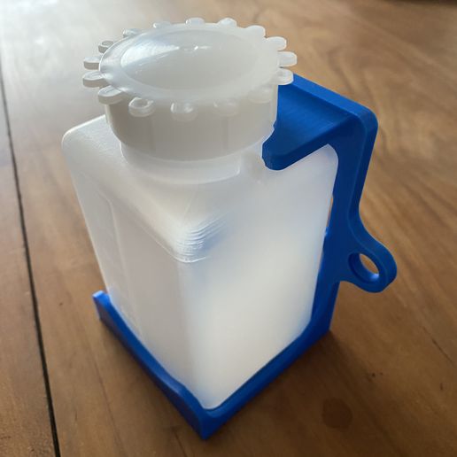 IMG_8255.jpg Recycling can holder