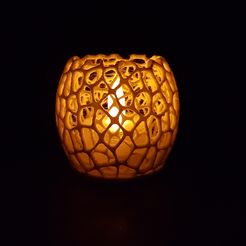20181029_201300.jpg STL-Datei Tealight Holder Voronoi with big holes kostenlos・Design für 3D-Drucker zum herunterladen