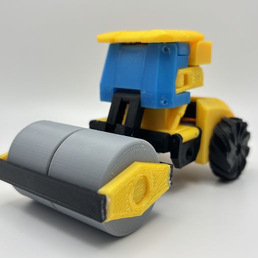 RR-4.jpg Apisonadora Transformers (OC Diseñado por zandercom)