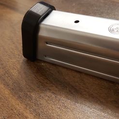 IMG-20230313-WA0003.jpg STL file CZ P09/P10F Magwell Basepad・3D printing model to download