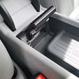 IMG_20200607_115142.jpg Support for default center armrest Audi A4 B9