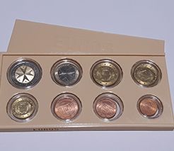 caja1.jpg Box to collect Euros