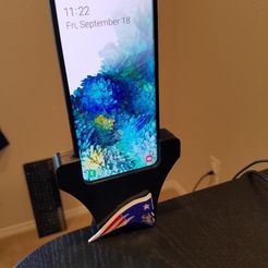 S20 Front.jpg Galaxy S20 Clamp Dock