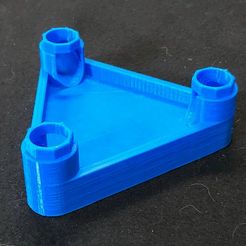 100_mm_Sym_Triangle_Base.jpeg STL-Datei Murmelbahn Kompatibel 100mm Dreiecksunterteil kostenlos・Vorlage für den 3D-Druck zum herunterladen