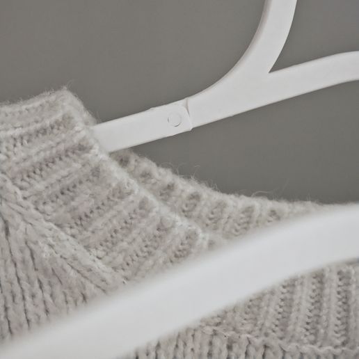 Clothes_Hanger_Sweater.jpg Clothes Hanger - Thin and Rounded
