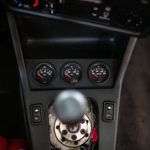 Top-Profile.png E30 Ash Tray Turbo Gauges