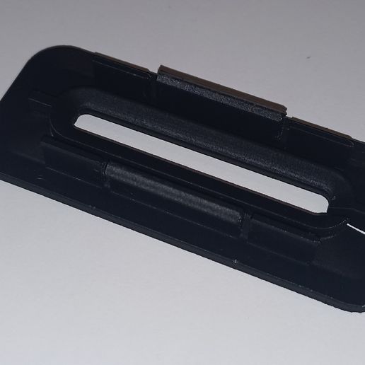 IMG_20250508_111742.jpg Opel ascona b back seatbelt plastic cover