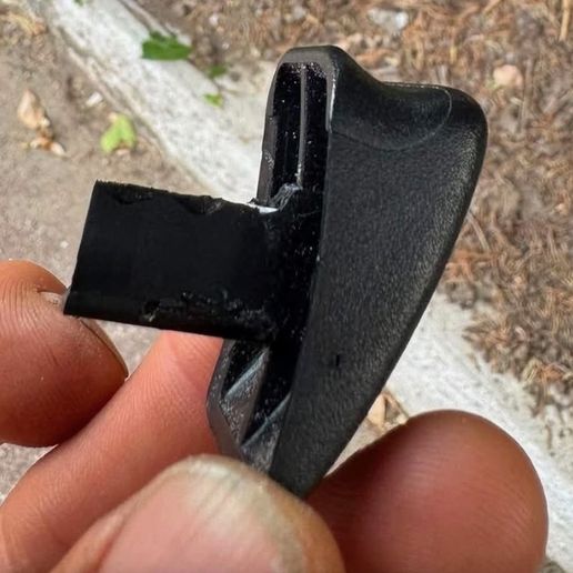 Ferrari  (Loquet - Manette - Gâchette - Poignée - Targette)