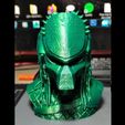 2.jpg Predator bust with mask