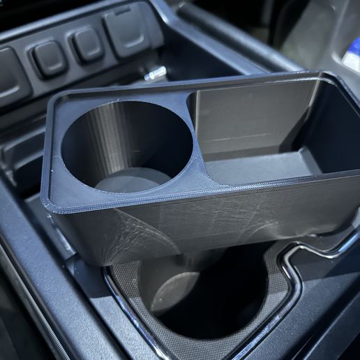 IMG_9773.jpeg Inserto da consola central do Silverado