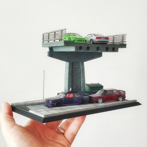 Bridge and Street 2 Floor Diorama For 1/64 Cars