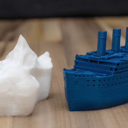 Capture d’écran 2018-02-27 à 17.49.00.png Download free STL file Small compressed Titanic and scale example of the iceberg • 3D printing template, vandragon_de