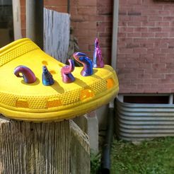 STL file pin crocs spongebob crocs 🧷・3D printing design to
