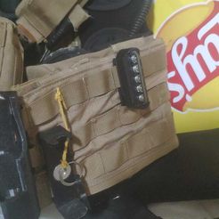 WhatsApp-Image-2023-10-19-at-12.43.02.jpeg grenade 9mm xs molle chargeur rapide