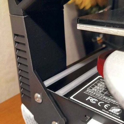 SDcard_adapter_byLizzy77_pic01_LD.jpg SD card extender holder for Creality Ender 3 v2 - "badass snake inside"