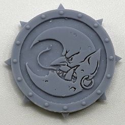f89970a5-0044-4b66-9263-76edd60490b0.jpg Free 3D file Blood Bowl Goblin Token・Object to download and to 3D print