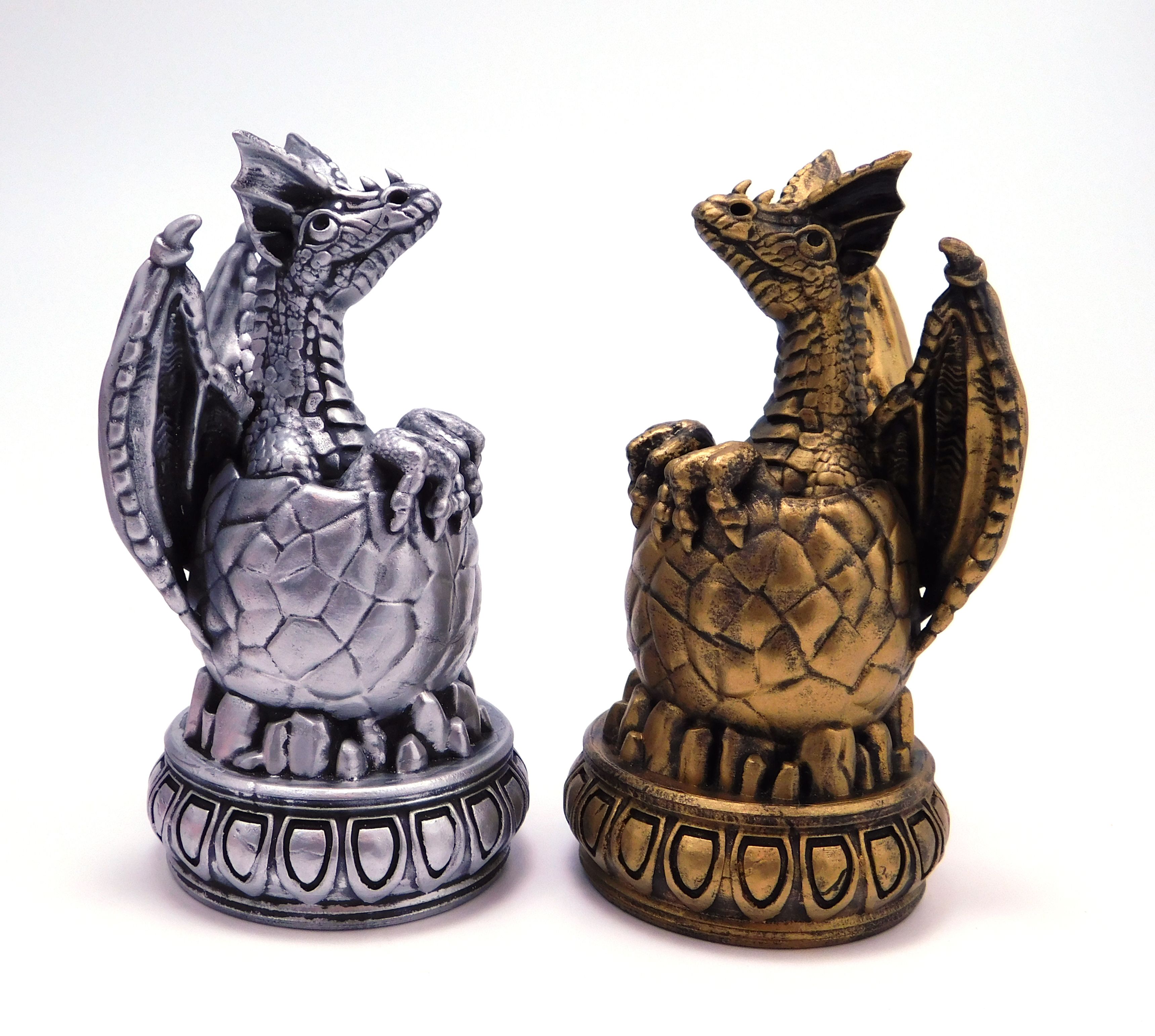 2dragons_1.jpg STL file Dragon Chess! Little Baby Dragon (The Pawn)・3D printing model to download, loubie
