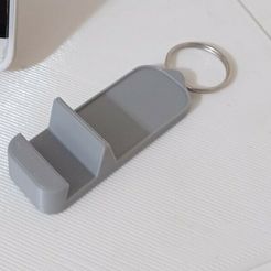 WhatsApp-Image-2022-11-23-at-3.16.23-PM.jpeg Cell phone keychain holder