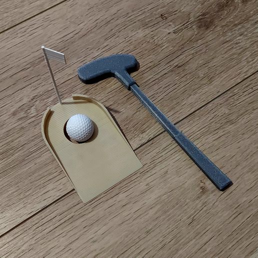 20221218_123654.jpg "The Mini Golf Mini for training ;)