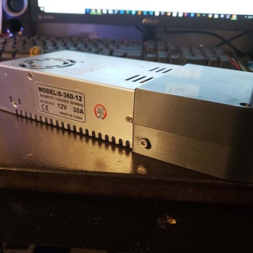 20181020_222233.jpg 30A power supply cover with XT60