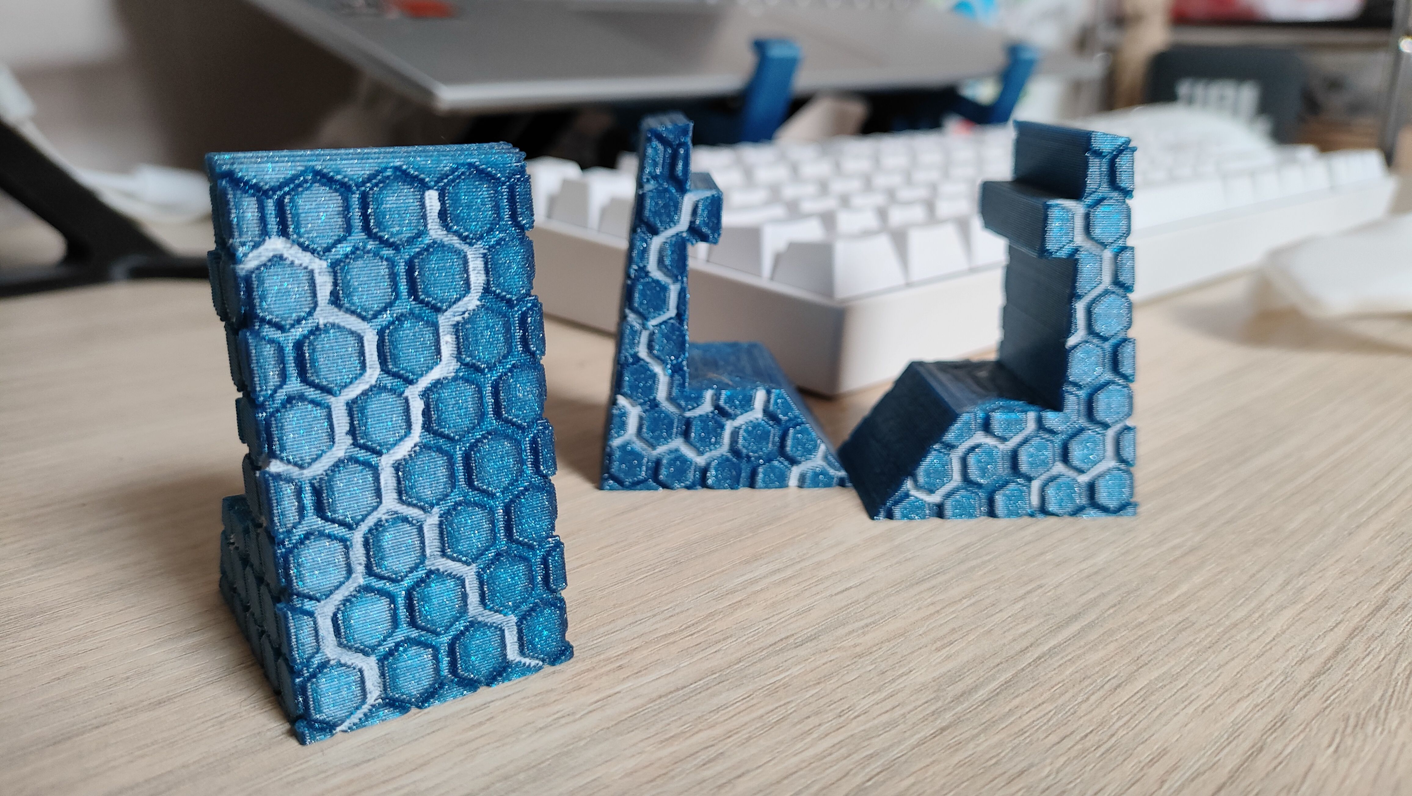 Download STL file horizontal ps4 slim support / ps4 slim stand • 3D