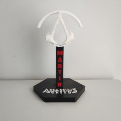 1667216623322.jpg STL file ASSASSIN'S CREED HEADSET HOLDER NO NAME・Model to download and 3D print, Marta_3d__