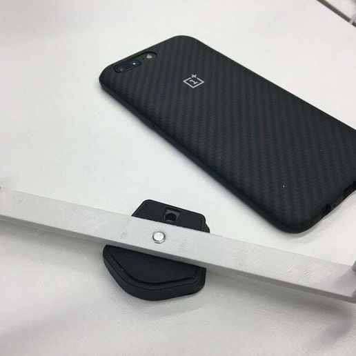 Parameterised Mobile Holder - 3D model önizlemesi