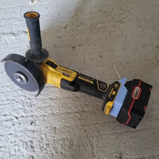 IMG_8546.jpeg PARKSIDE TO DEWALT BATTERY ADAPTER