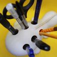 20240909164317_IMG_4932.jpg Clodsire Pen Holder V2