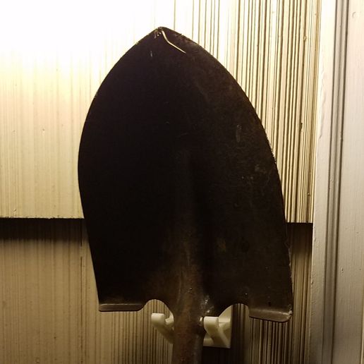 20180819_203320.jpg Yard Tool Hooks/Hangers