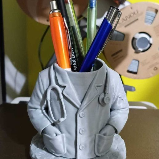 pen holder